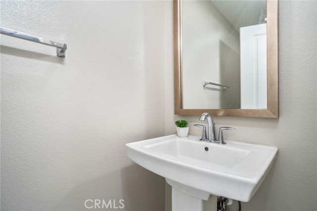 Detail Gallery Image 7 of 34 For 631 W Foothill Bld #24,  Glendora,  CA 91741 - 3 Beds | 2/2 Baths