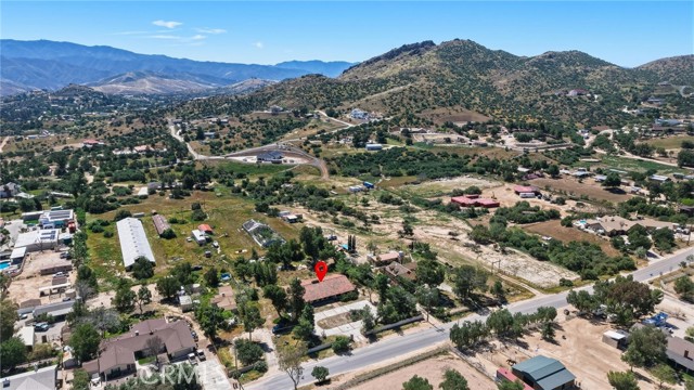 Detail Gallery Image 40 of 45 For 11560 Darling Rd, Agua Dulce,  CA 91390 - 4 Beds | 3 Baths