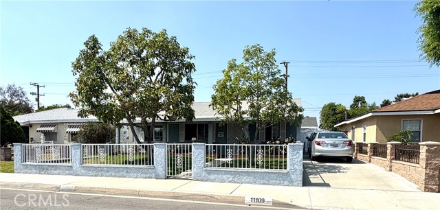 Detail Gallery Image 2 of 10 For 11109 Ratliffe St, Norwalk,  CA 90650 - 2 Beds | 1 Baths
