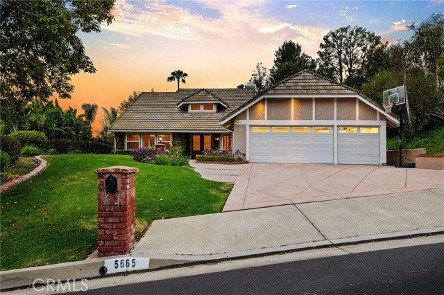 Detail Gallery Image 15 of 71 For 5665 Trailside Dr, Yorba Linda,  CA 92887 - 4 Beds | 2/1 Baths