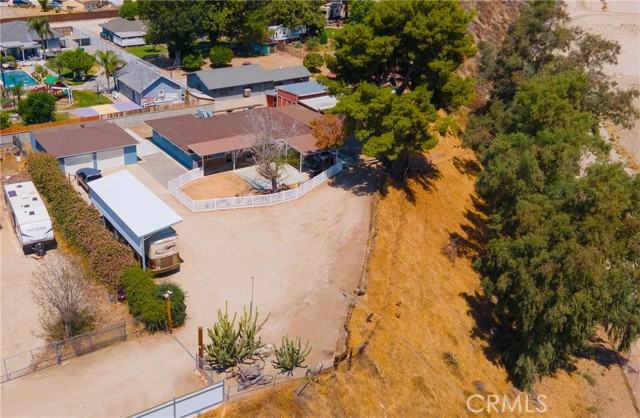 44718 Palm Avenue, Hemet CA: https://media.crmls.org/medias/9155540b-b94d-47da-87a2-a2f7f89bb119.jpg