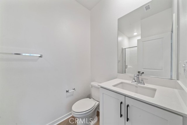 2561 Sprout Lane, Corona CA: https://media.crmls.org/medias/9155614f-7f75-4b50-9c0d-ee2e4d8c43d4.jpg