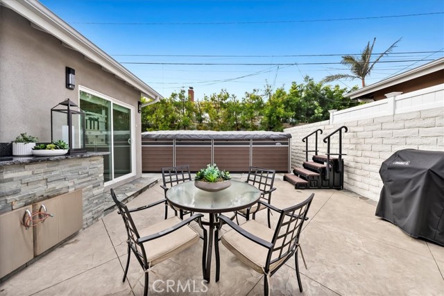 416 Avenue E, Redondo Beach, California 90277, 5 Bedrooms Bedrooms, ,2 BathroomsBathrooms,Residential,Sold,Avenue E,SB21248729