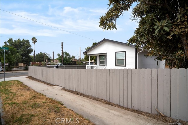 Detail Gallery Image 24 of 34 For 1398 Spruce St, San Bernardino,  CA 92411 - 3 Beds | 2 Baths