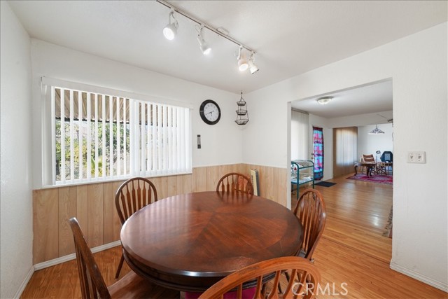 31919 FLORIDA Avenue, Mentone CA: https://media.crmls.org/medias/91570292-bcf8-48e0-86bc-31c6e197b3cd.jpg