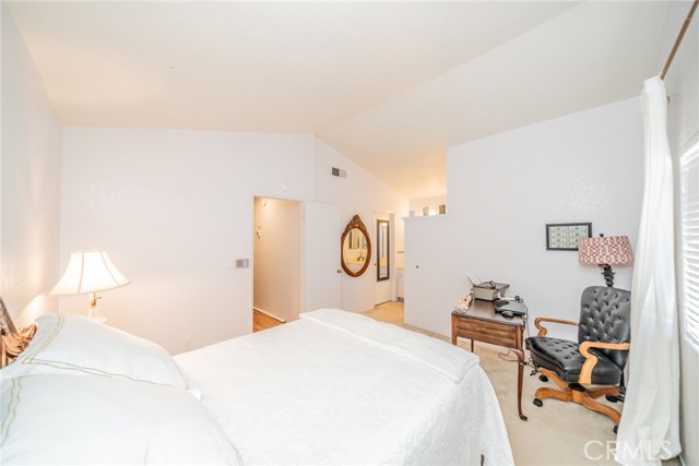 Detail Gallery Image 16 of 26 For 15690 Shadow Mountain Ln, Lake Elsinore,  CA 92530 - 3 Beds | 2 Baths
