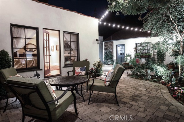 920 Coronado Drive, Glendale CA: https://media.crmls.org/medias/91591883-43e2-4dd4-9007-ab1281dbe5d0.jpg