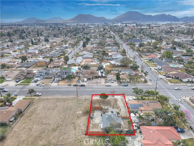 9279 Mango Avenue, Fontana, California 92335, 3 Bedrooms Bedrooms, ,1 BathroomBathrooms,Single Family Residence,For Sale,Mango,IG25032709