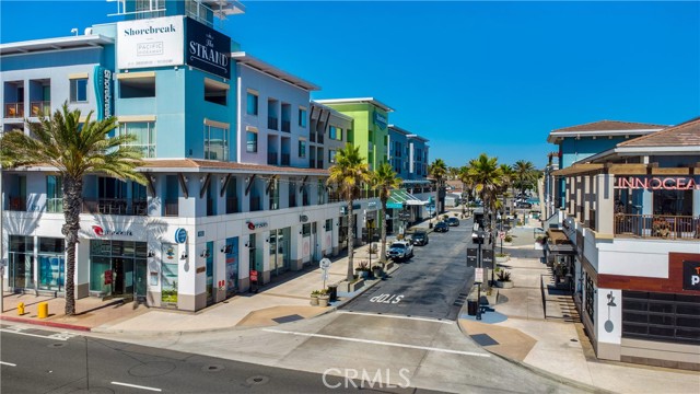 Detail Gallery Image 40 of 49 For 214 Goldenwest St, Huntington Beach,  CA 92648 - 3 Beds | 3/1 Baths