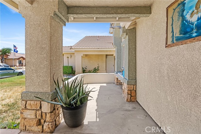 Detail Gallery Image 3 of 38 For 2906 Summer Set Cir, Banning,  CA 92220 - 2 Beds | 2 Baths