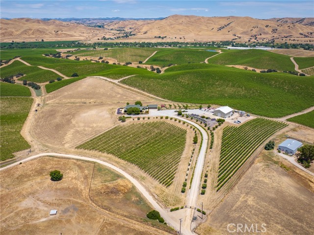 Detail Gallery Image 53 of 58 For 950 Indian Dune Rd, Paso Robles,  CA 93451 - 5 Beds | 4 Baths