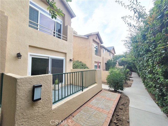 11076 Sharp Avenue, Mission Hills (San Fernando) CA: https://media.crmls.org/medias/915a644b-2397-4e21-bf13-61a0d2473ef0.jpg