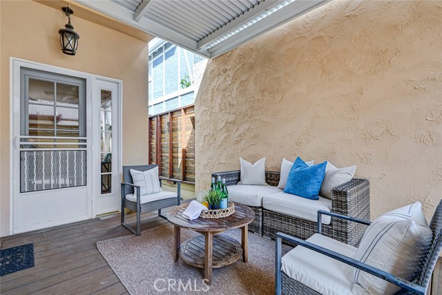 Detail Gallery Image 37 of 75 For 104 Saint Joseph Ave, Long Beach,  CA 90803 - 5 Beds | 3 Baths