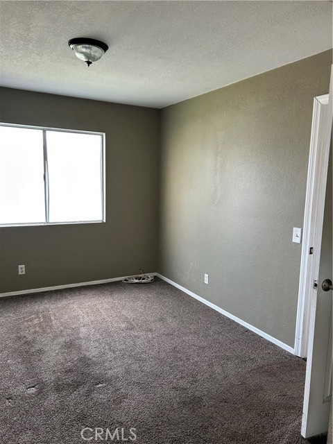 3641 Oak Creek Drive, Ontario CA: https://media.crmls.org/medias/915adaac-5100-48b5-bd34-e80460771cbd.jpg