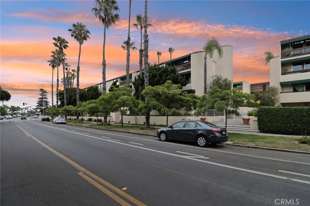 6455 La Jolla Boulevard #206