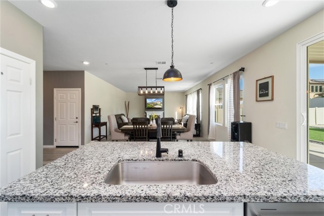 Detail Gallery Image 13 of 55 For 30543 Silky Lupine, Murrieta,  CA 92563 - 5 Beds | 3 Baths