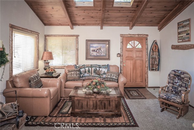 Detail Gallery Image 5 of 34 For 41490 Comstock Ln, Big Bear Lake,  CA 92315 - 3 Beds | 2 Baths