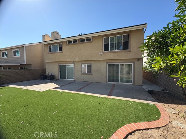 12 Longstreet, Irvine CA: https://media.crmls.org/medias/915cdf8f-ef39-48a8-9cc2-a76b15e17c56.jpg