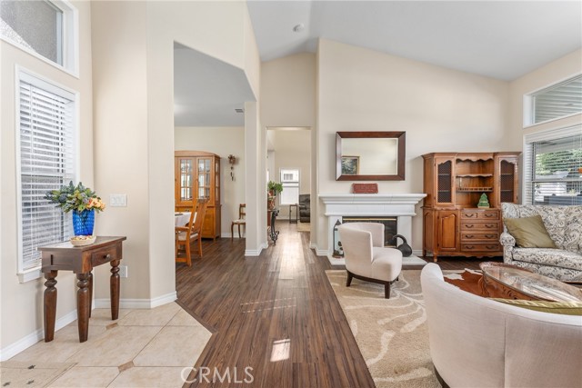 Detail Gallery Image 8 of 48 For 1065 Summerplace Ct, Corona,  CA 92881 - 4 Beds | 3/1 Baths