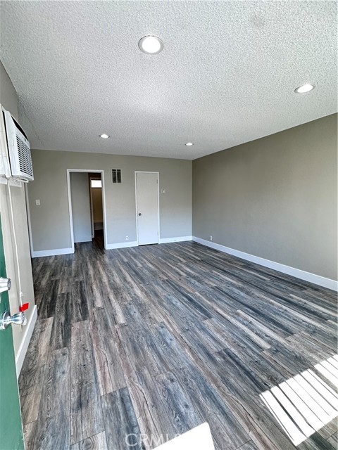 Front Image Thumbnail for CRGD26205358