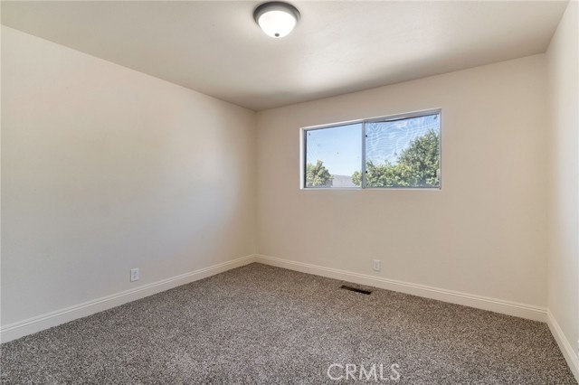 Detail Gallery Image 24 of 39 For 2738 S Fairway Ct, Visalia,  CA 93277 - 3 Beds | 2/1 Baths