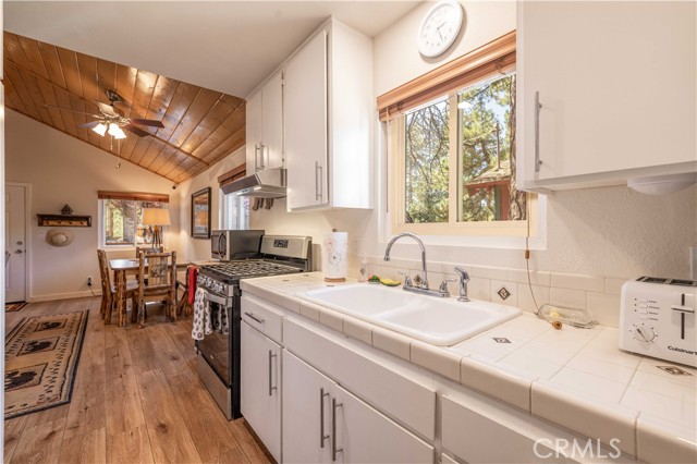 667 Lintner Road, Big Bear Lake, CA 92315