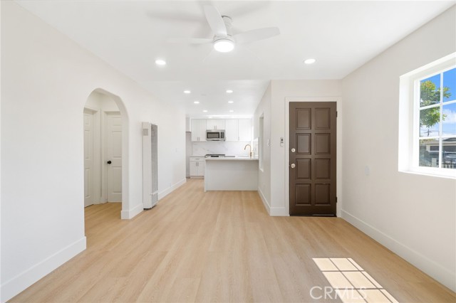 Detail Gallery Image 7 of 34 For 2521 W Stanford St, Santa Ana,  CA 92704 - 2 Beds | 1 Baths