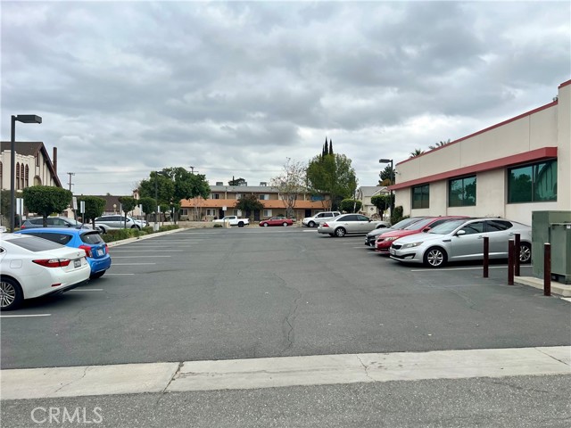 175 E 9th Street, Corona, California 92879, ,Commercial Lease,For Rent,175 E 9th Street,CRSR24049207