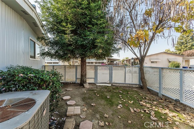 Image 31 of 39 For 371 Bethel Avenue