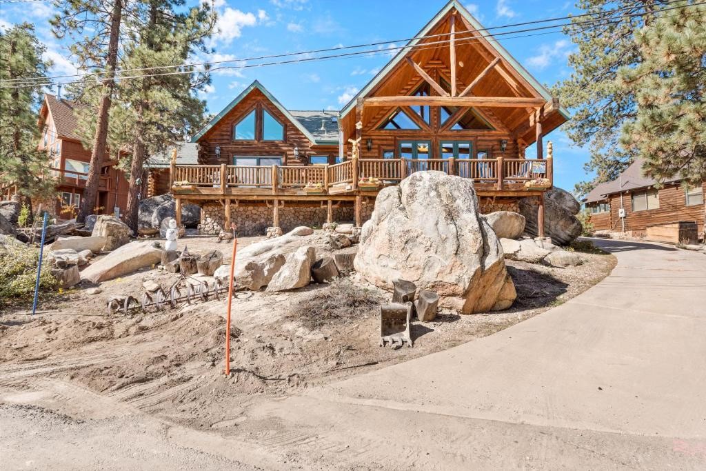 Detail Gallery Image 38 of 73 For 826 Boulder Rd, Big Bear Lake,  CA 92315 - 2 Beds | 2/1 Baths