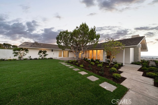 Detail Gallery Image 16 of 32 For 2719 Setting Sun, Corona Del Mar,  CA 92625 - 3 Beds | 2/1 Baths