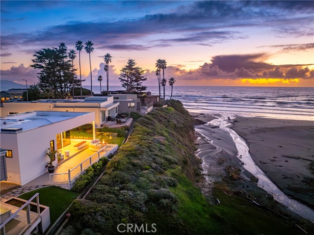 3086 Studio Drive, Cayucos CA: https://media.crmls.org/medias/9161c1c4-f443-4895-80c3-35c33e21b16c.jpg