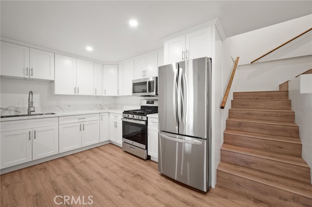 Detail Gallery Image 20 of 35 For 8246 Woodshill Trl, Los Angeles,  CA 90069 - 4 Beds | 4 Baths