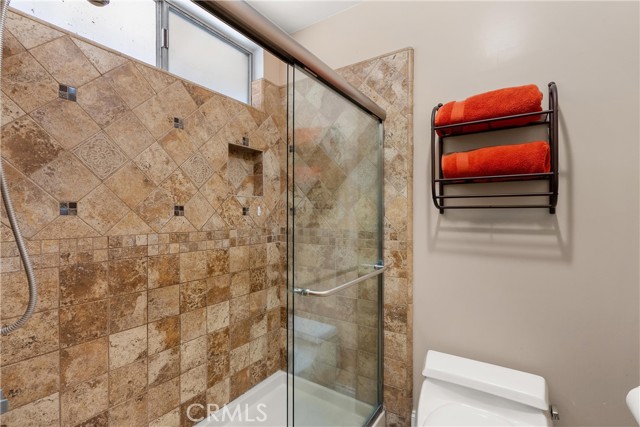 Detail Gallery Image 23 of 35 For 622 W Alpine Ave, Santa Ana,  CA 92707 - 5 Beds | 3 Baths