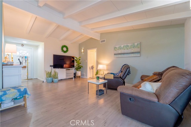 8326 Sanger Avenue, Whittier CA: https://media.crmls.org/medias/9164b64d-4a48-4062-9844-8fdd3db07dbc.jpg