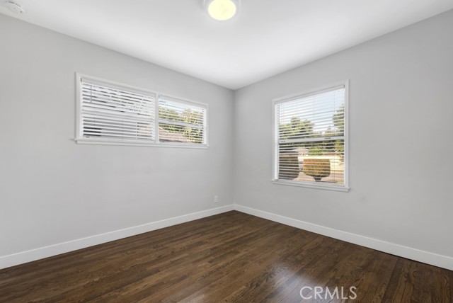 Detail Gallery Image 15 of 27 For 18350 Lorne St, Reseda,  CA 91335 - 3 Beds | 2 Baths