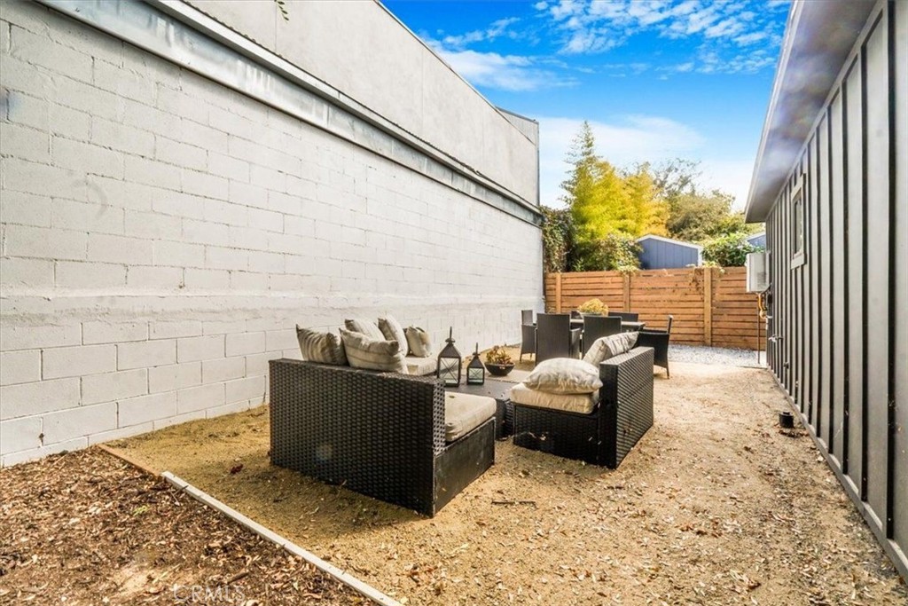 MLS #OC25258681 image #12