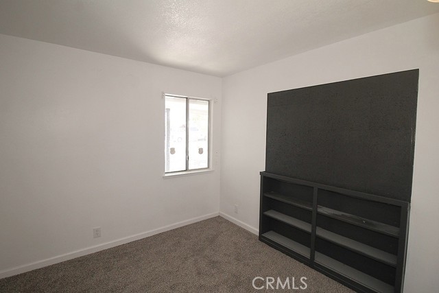 312 Del Mar Avenue, Barstow CA: https://media.crmls.org/medias/9167df59-db6e-48bb-9461-a45c02a3d311.jpg