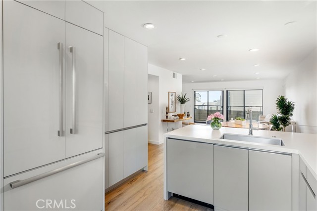 Detail Gallery Image 11 of 32 For 439 Camino De Las Colinas, Redondo Beach,  CA 90277 - 3 Beds | 2/1 Baths