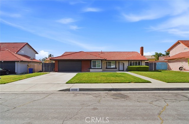 Detail Gallery Image 3 of 38 For 1080 Brentwood, Rialto,  CA 92376 - 3 Beds | 2 Baths