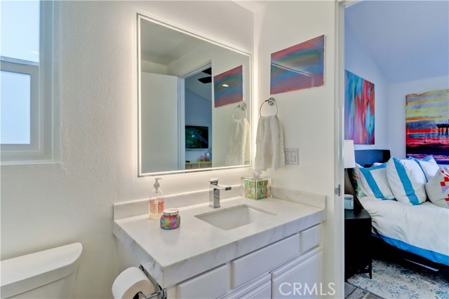 Detail Gallery Image 9 of 75 For 134 Crescent Bay Dr, Laguna Beach,  CA 92651 - 4 Beds | 3/1 Baths