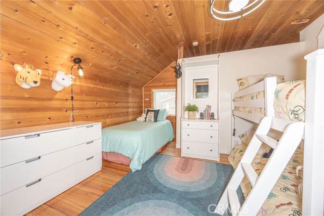40189 Mahanoy Lane, Big Bear Lake, CA 92315