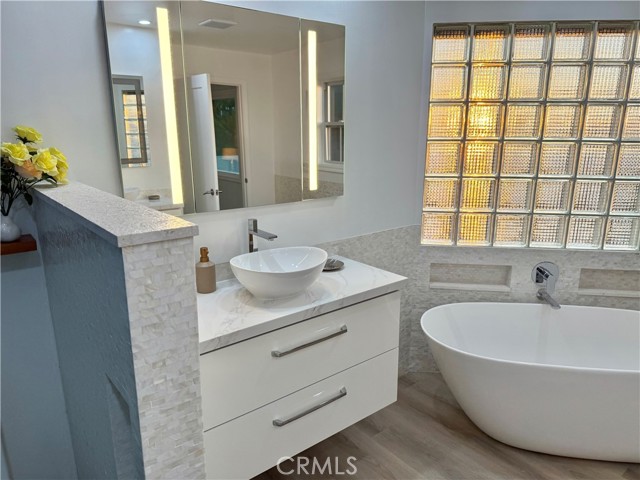 Detail Gallery Image 17 of 24 For 26925 Calle Dolores, Dana Point,  CA 92624 - 4 Beds | 3 Baths