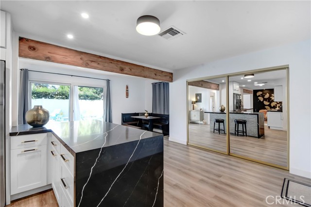 1980 E Rochelle Road, Palm Springs CA: https://media.crmls.org/medias/916ae293-cf5e-4547-8d58-0f276319ab45.jpg
