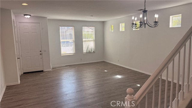 Detail Gallery Image 2 of 16 For 1410 Butterfly Ct, Hemet,  CA 92545 - 4 Beds | 3/1 Baths
