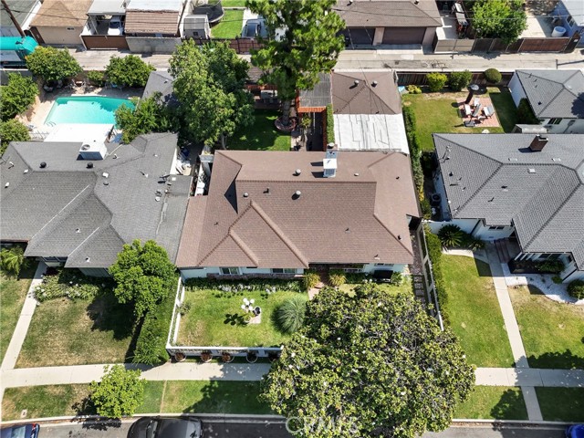 Detail Gallery Image 56 of 59 For 19120 Hartland St, Reseda,  CA 91335 - 5 Beds | 3 Baths