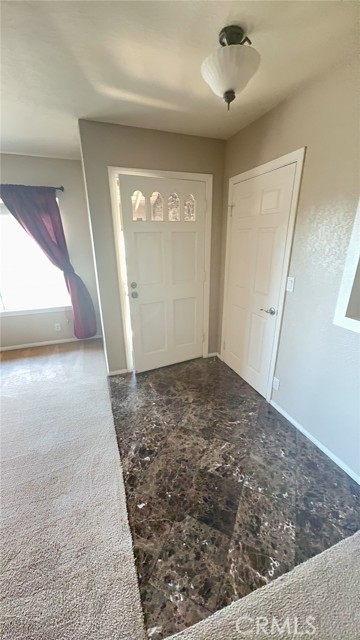 Detail Gallery Image 8 of 41 For 22962 Giant Fir Pl, Canyon Lake,  CA 92587 - 3 Beds | 2 Baths