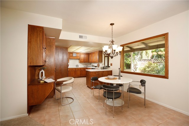 3950 Hamilton Lane, La Crescenta CA: https://media.crmls.org/medias/916c3359-5790-4220-998f-a1cc33928c47.jpg