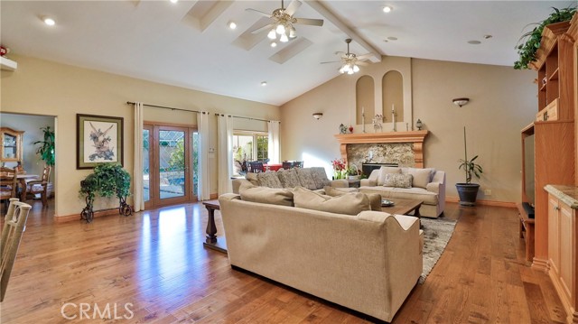 Detail Gallery Image 22 of 71 For 635 W 16th, Upland,  CA 91784 - 3 Beds | 2 Baths