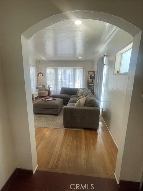 4586 Sunnyside Drive, Riverside CA: https://media.crmls.org/medias/916e504f-d415-4248-9c6d-70759ec9c609.jpg